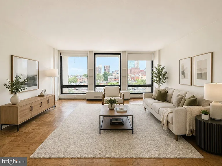 210 Locust St #4EW — Photo 1