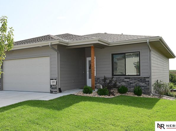 14803 Willow St, Bennington, NE 68007 view 2