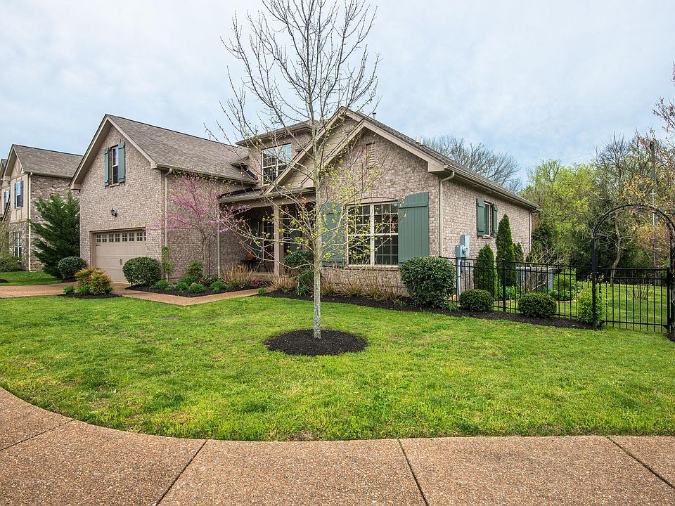 1st image of 617 Collins Crest Ct