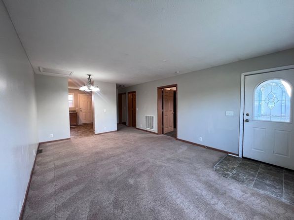 501 Lee St APT F