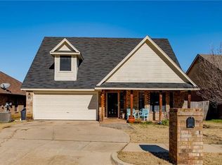6408 Canyon Trl, Lake Worth, TX 76135