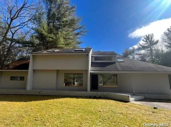 3 Cattle Walk, East Hampton, NY 11937