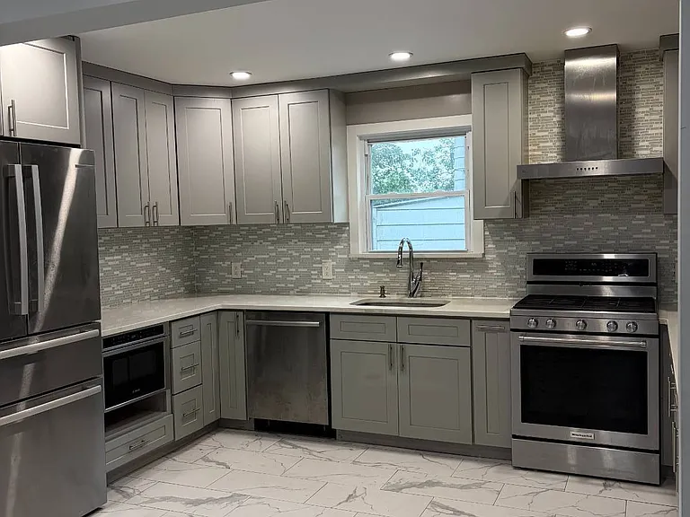 5240 Leith Pl — Photo 4