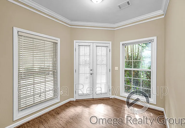 11301 Athena Dr — Photo 23