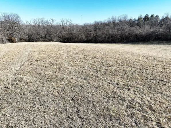 Orchard Ave, Chariton, IA 50049