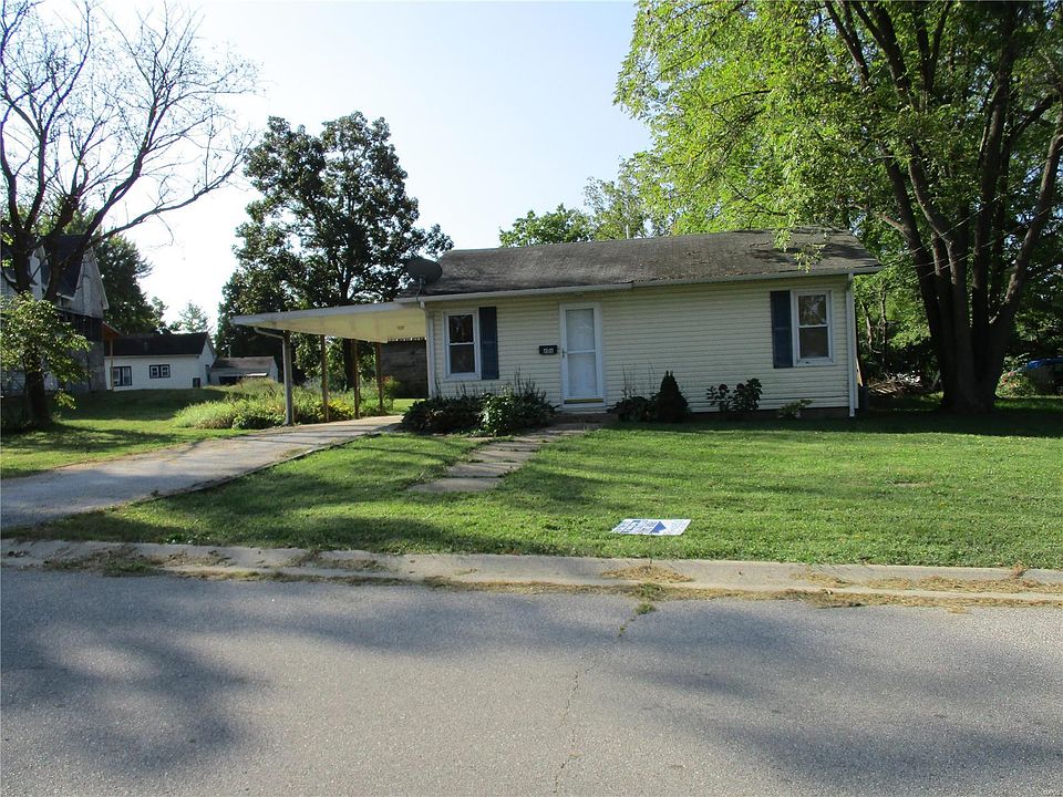 1st image of 606 School Ave