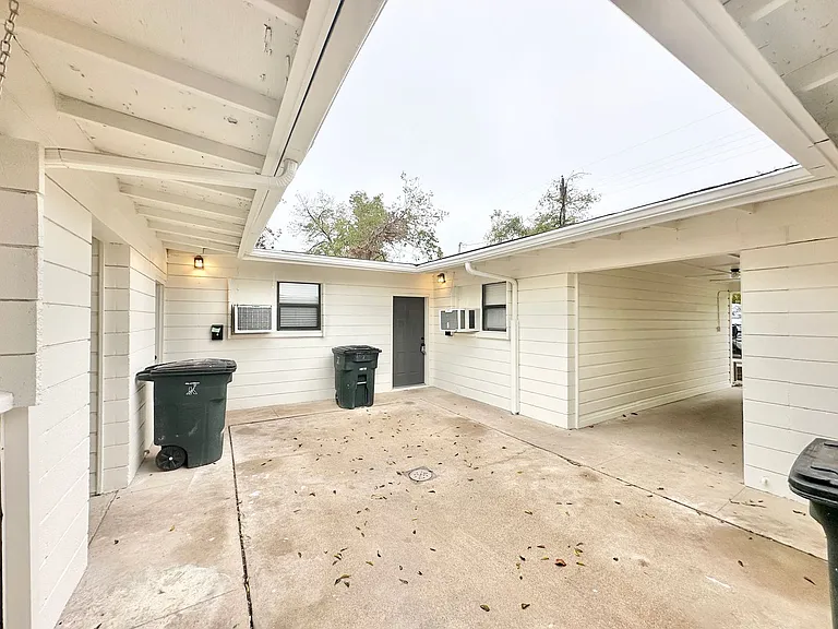 Newly Remodeled! Viewable November 8th! — Photo 19