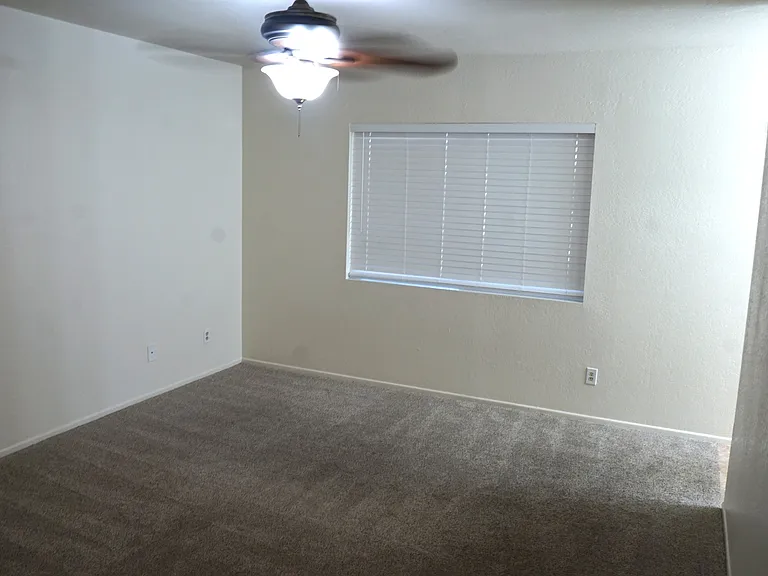 10851 N 65th Ave — Photo 16