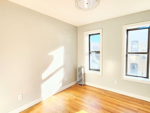 4th image of 1004 Union St #3J