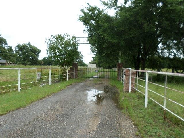 1st image of 2158 Farm Road 1499