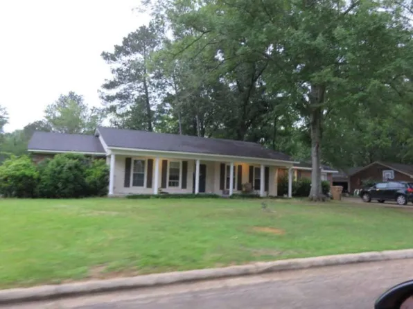 314 Wright Dr, Valley Grande, AL 36701