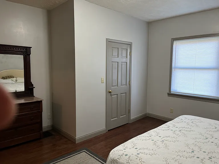 1158 Laurel St #1 — Photo 10