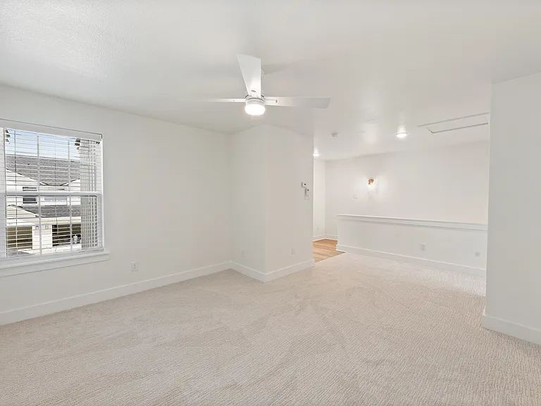 5811 S 31st St #602 — Photo 16