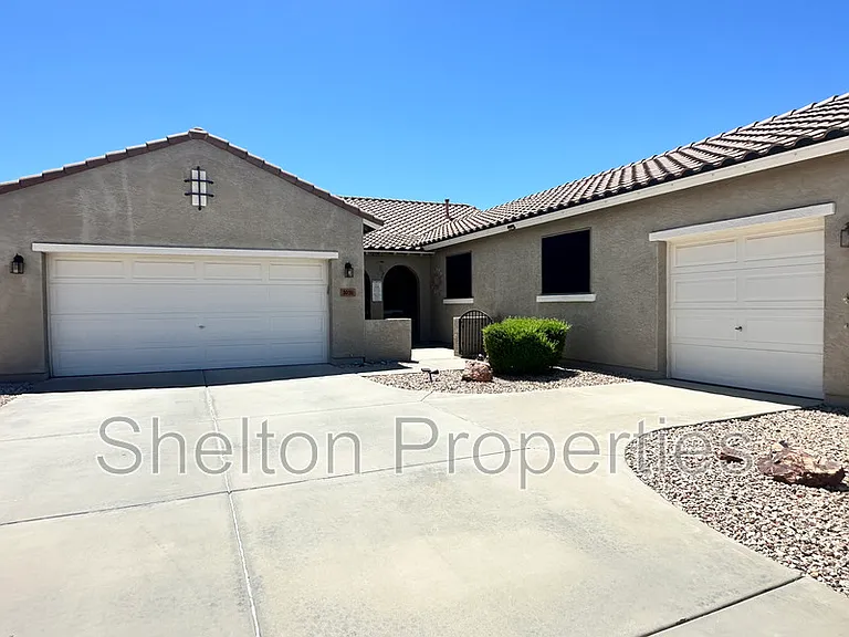 30311 W Whitton Ave — Photo 1