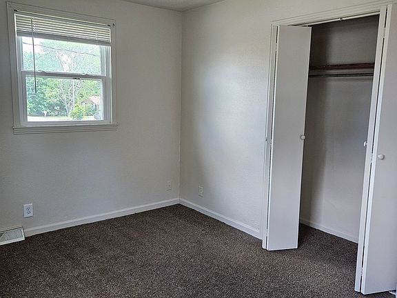 4th image of 102 Darlene Dr