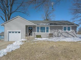 2 NW 79th St, Gladstone, MO 64118