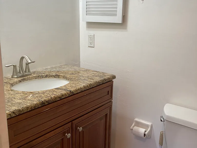 1571 Stone Rd #1B — Photo 10