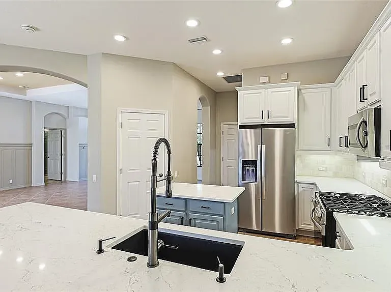 12822 Kite Dr — Photo 36
