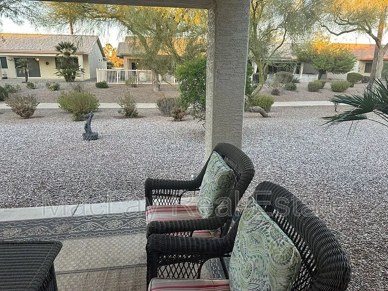 2 bed, 2.0 bath, 970 sqft, $1,799 — Photo 3