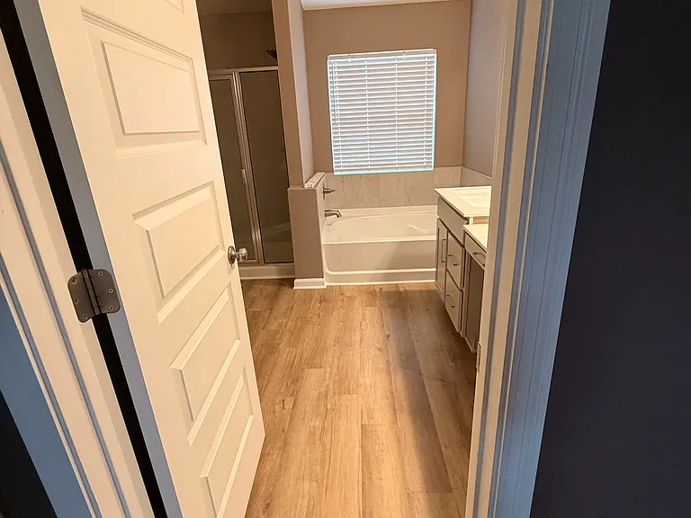 24 Pebble Brook Pl — Photo 5