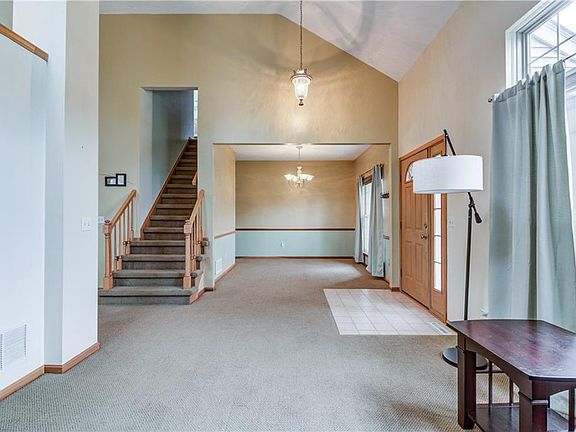 5th image of 26961 Valeside Ln