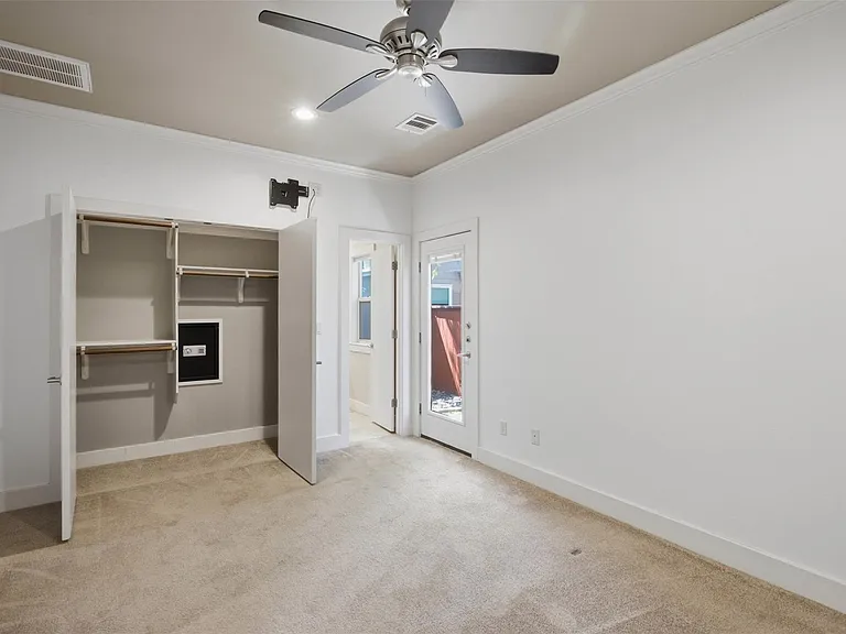 1315 W Anderson Ln #A — Photo 19
