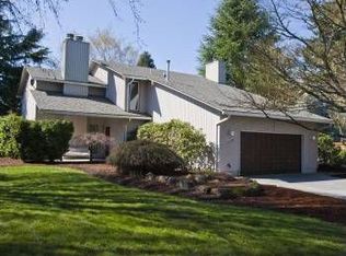 12139 SW Orchard Hill Way, Lake Oswego, OR 97035