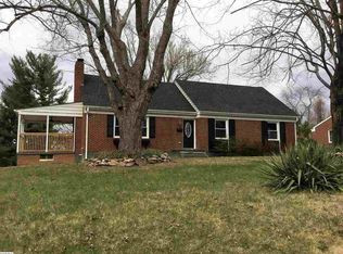 1317 Ridge Cir, Waynesboro, VA 22980