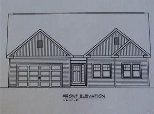 3750 Malibu Hills Dr, Syracuse, NY 13209