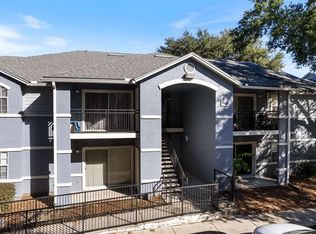 3705 SW 27th St APT 913, Gainesville, FL 32608