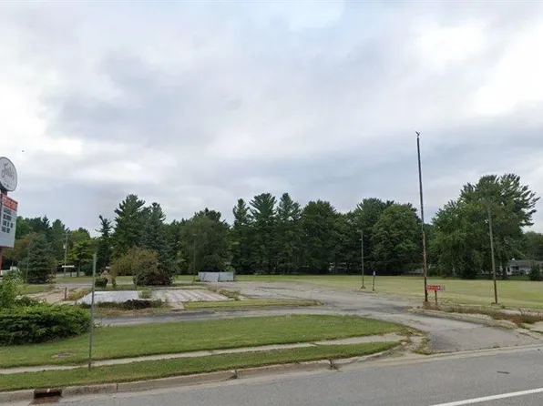 3410 Isabella St, Midland, MI 48640
