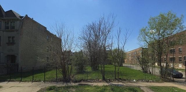 2nd image of 5000 S Michigan Ave