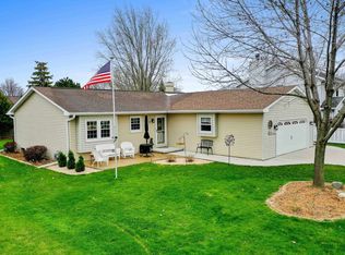 735 Peppergrass Ln, Neenah, WI 54956