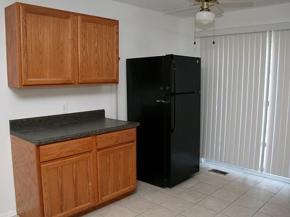 5th image of 514 Greenblades Ct
