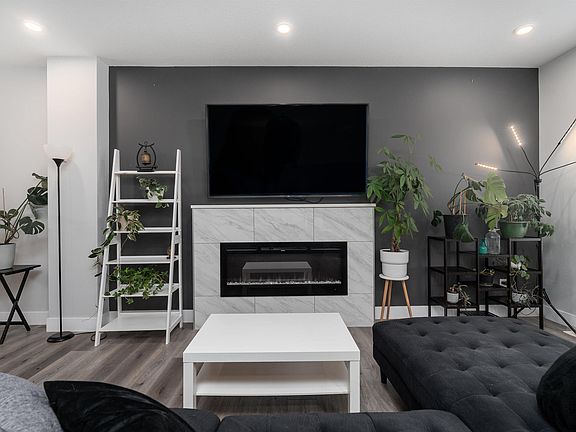 3rd image of 9338 Pear Line SW