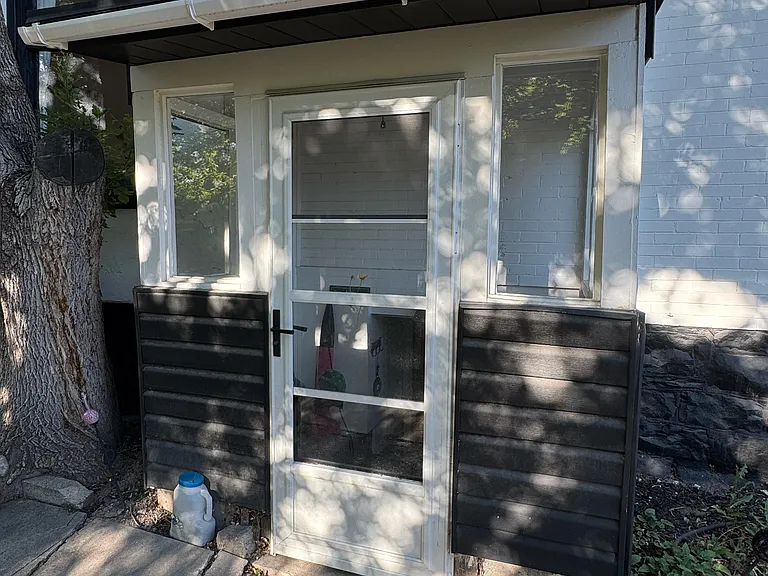1027 E Emerson Ave #D — Photo 16