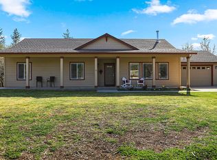 5535 Tunnel Loop Rd, Grants Pass, OR 97526