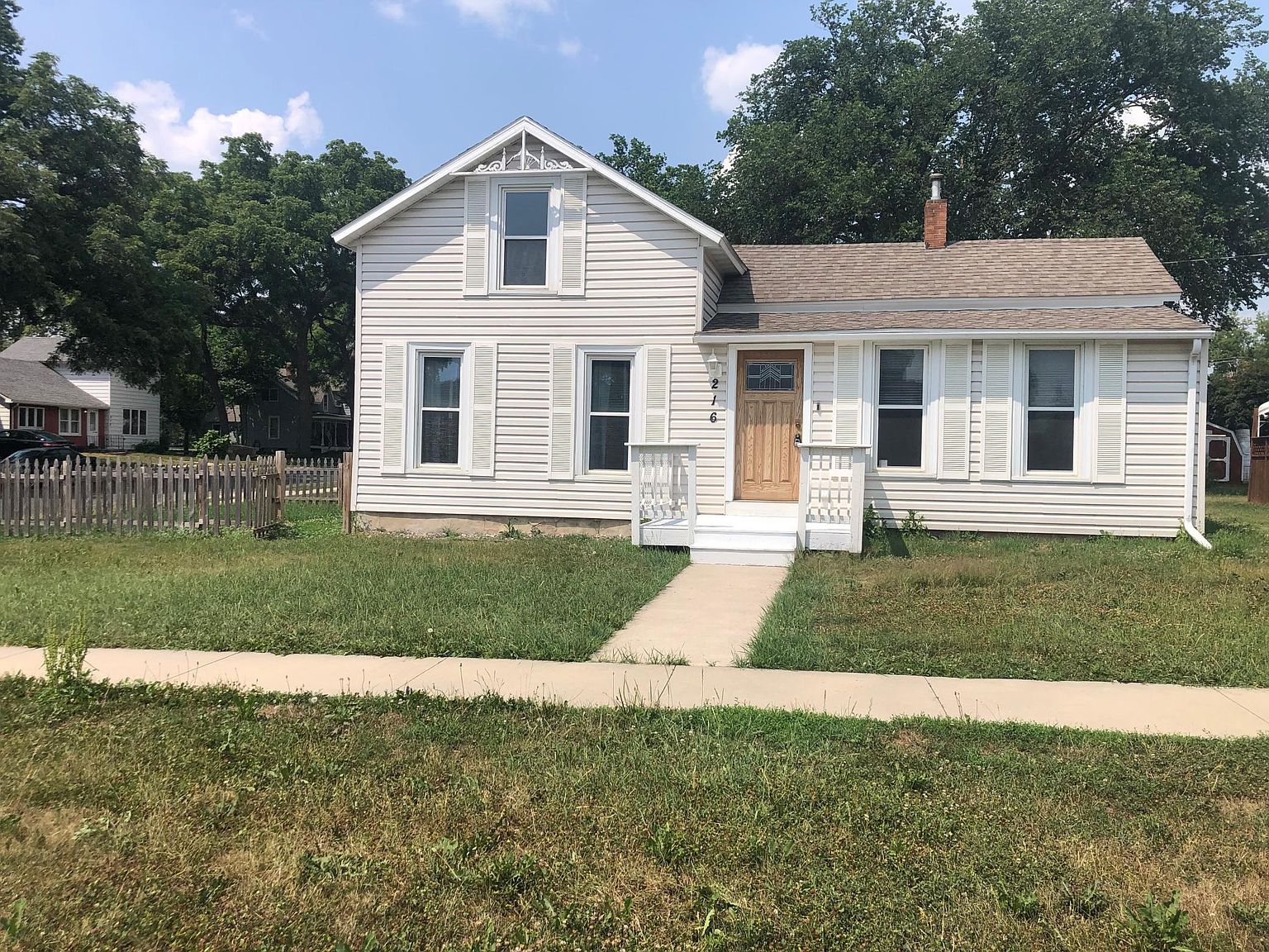 216 2nd St NW, Pine Island, MN 55963 Zillow