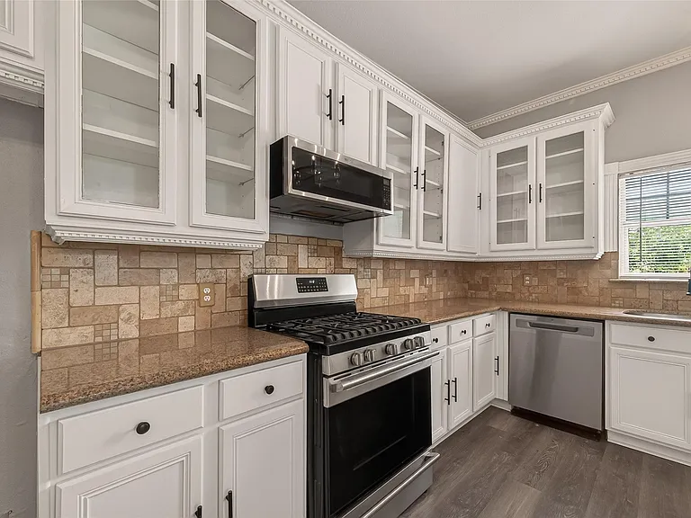 2120 Fulton St — Photo 14