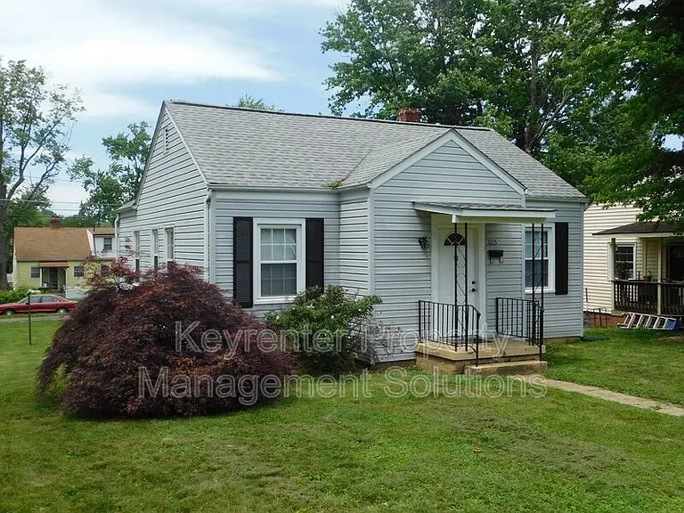 325 James Ave — Photo 2