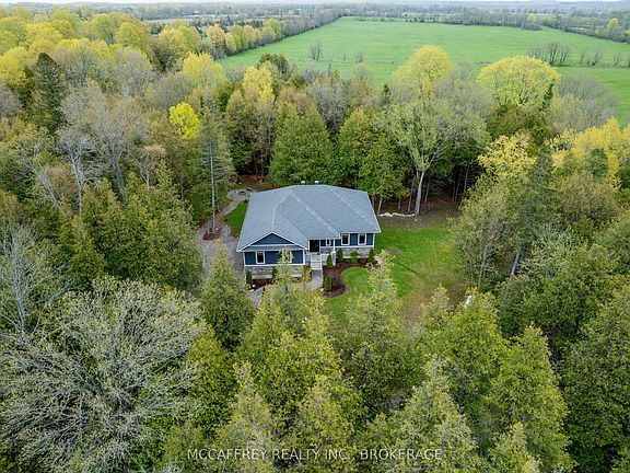 3rd image of 219 Kidds Rd