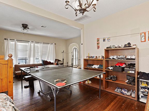 5th image of 2823 Altura Ave