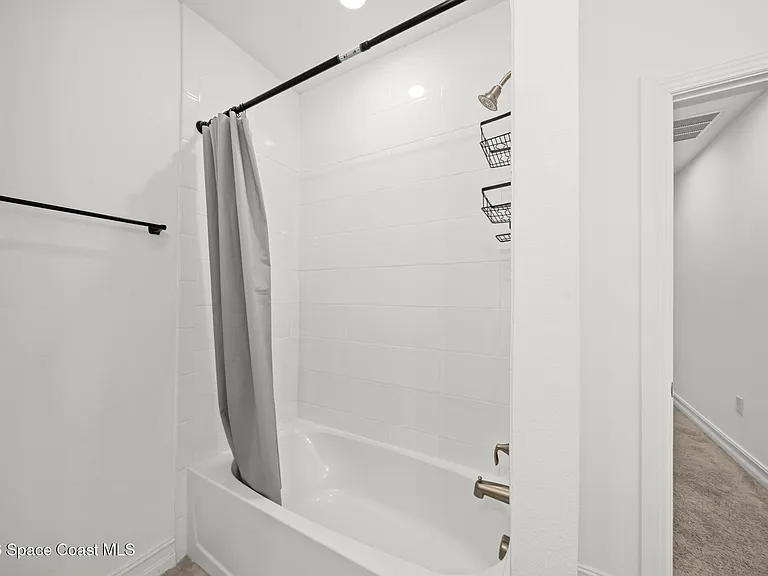 1800 Noel Pl #101 — Photo 40