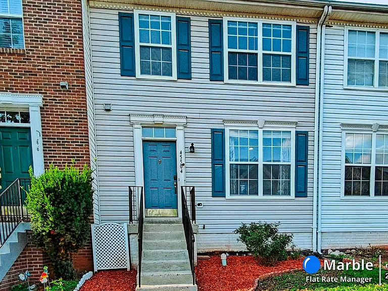 45504 Lakemont Sq — Photo 3
