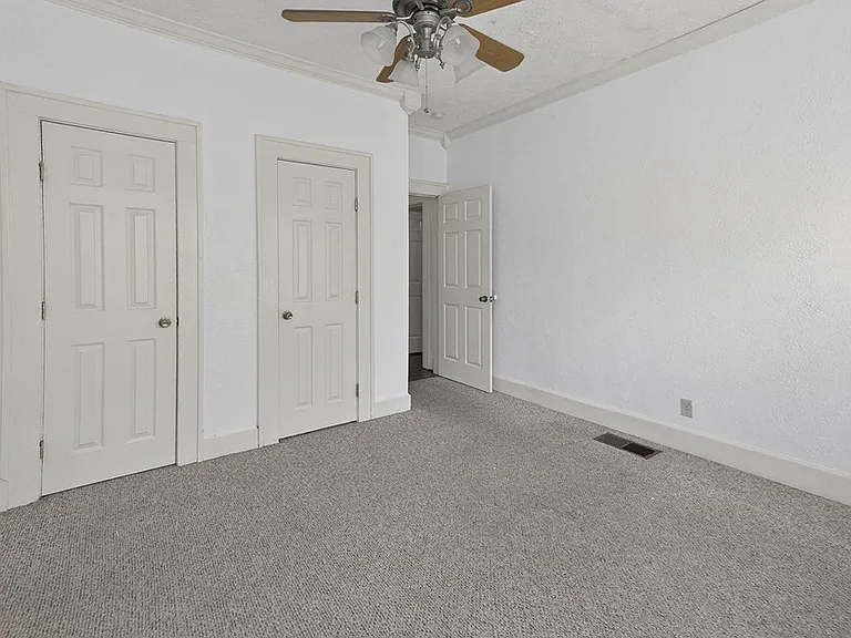 2601 S University Dr — Photo 6