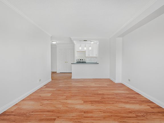 4th image of 747 10th Ave APT 23B