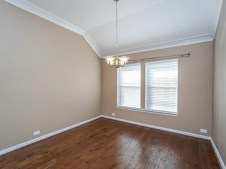 7102 Thistlewood Park Ct — Photo 4