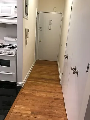 Rented by Urban Real Estate Inc | media 27