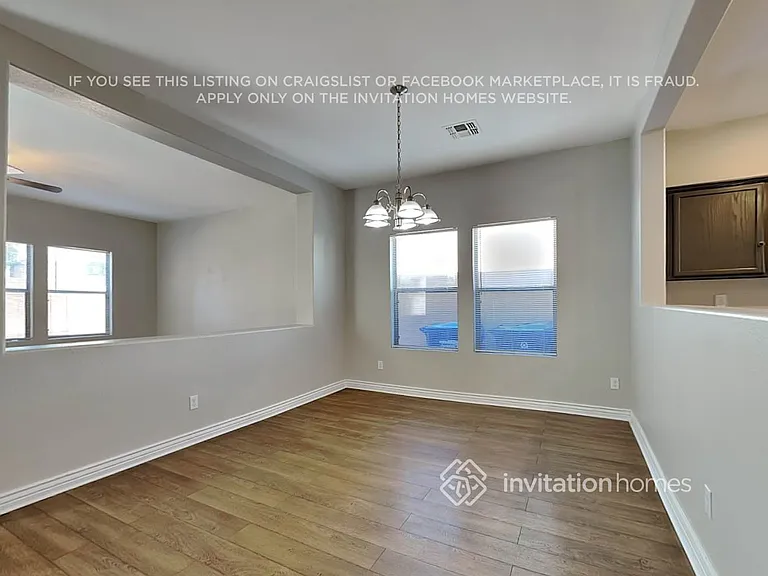 11226 W Garfield St — Photo 6