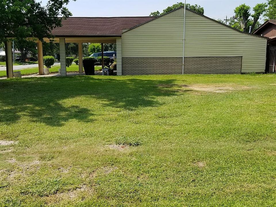 2nd image of 9030 Homewood Ln